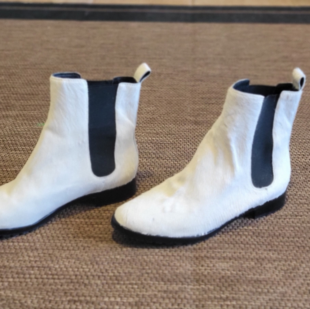 Elizabeth and James Pony hair boots - Picture 2 of 6